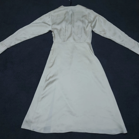 Tommy Hilfiger X Zendaya Wrap Satin Dress Ballgown Midi Long Sleeve Size 4 Cream - Picture 2 of 6